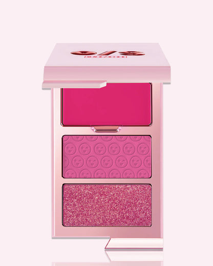 One/Size Cheek Clapper 3D Blush Trio Palette