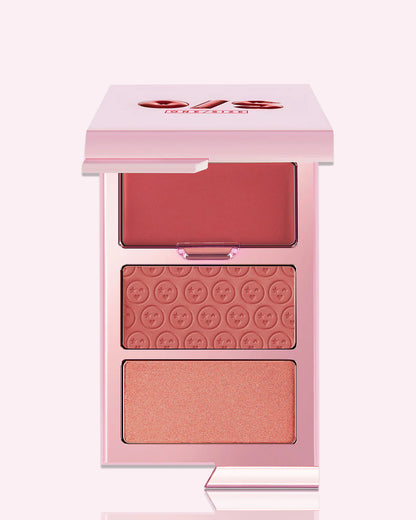 One/Size Cheek Clapper 3D Blush Trio Palette