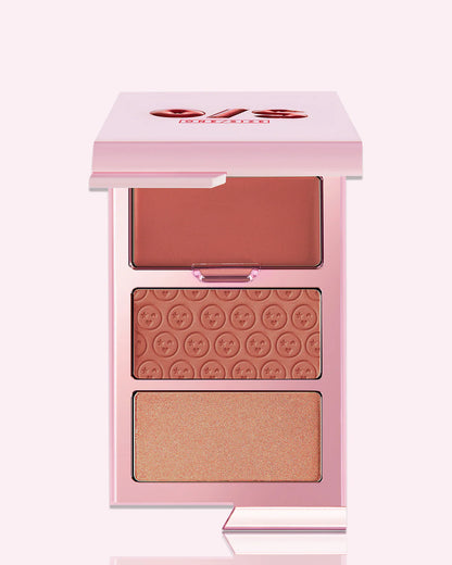 One/Size Cheek Clapper 3D Blush Trio Palette