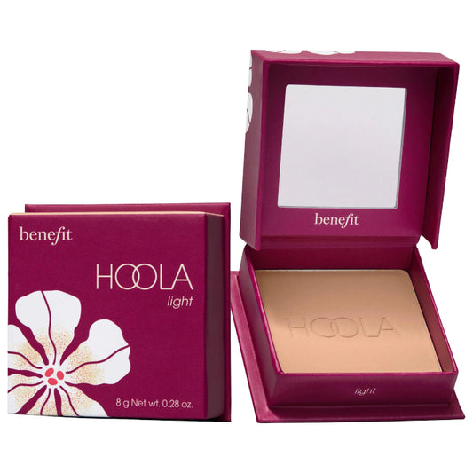 Benefit Cosmetics Hoola Matte Powder Bronzer in Pakistan for a natural sun-kissed glow and contour