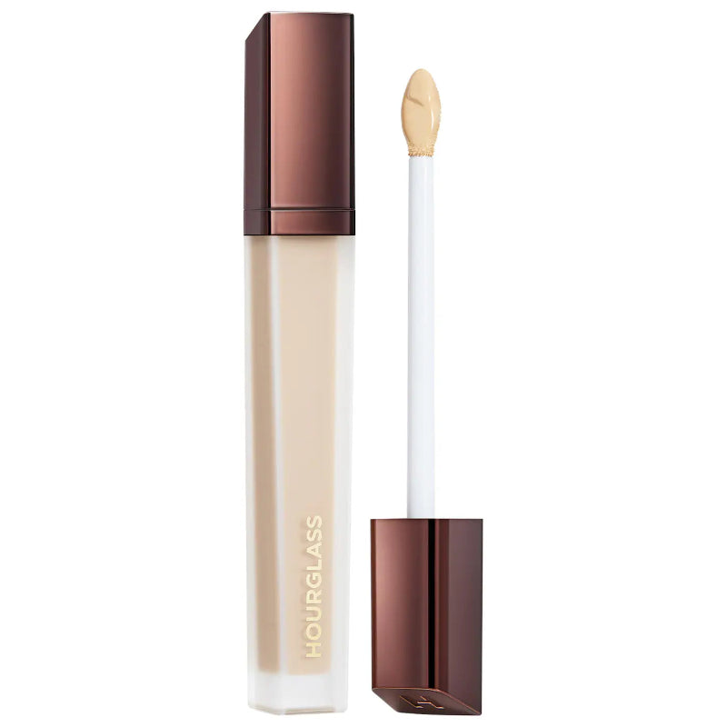 Hourglass Vanish Airbrush Concealer – weightless full-coverage liquid concealer with a smooth airbrushed finish, waterproof and crease-resistant up to 16 hours, available in Pakistan