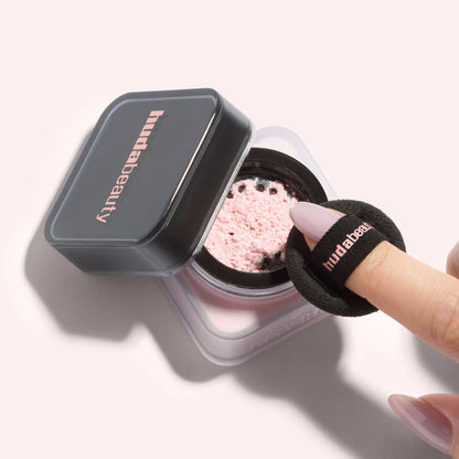 Huda Beauty | Easy Bake Loose Baking & Setting Powder