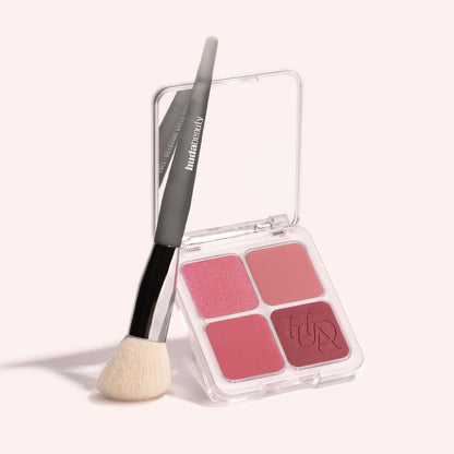 Huda Beauty | Diffusing Cheek Brush