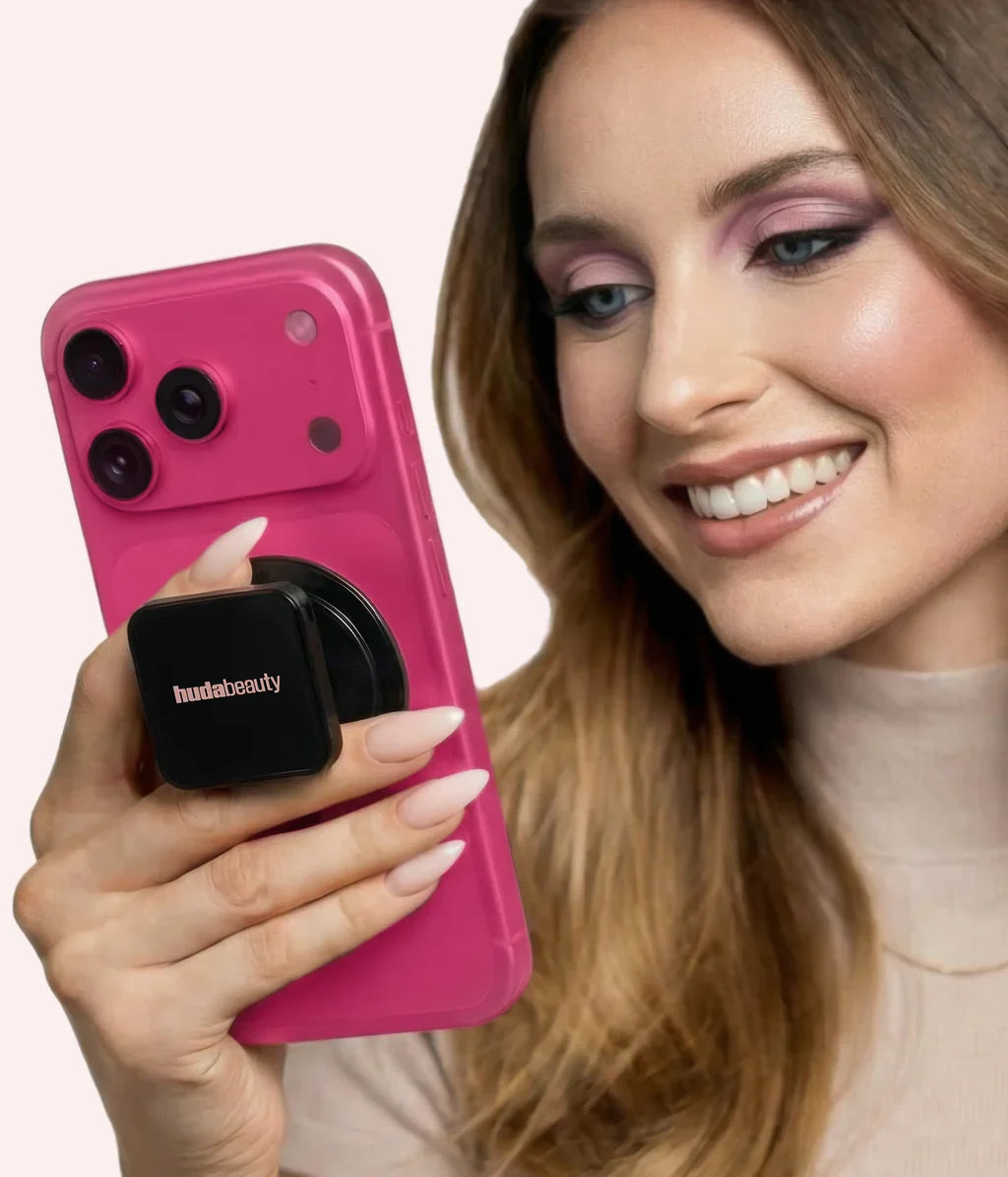 Huda Beauty | Easy Bake Pressed Powder Phone Grip