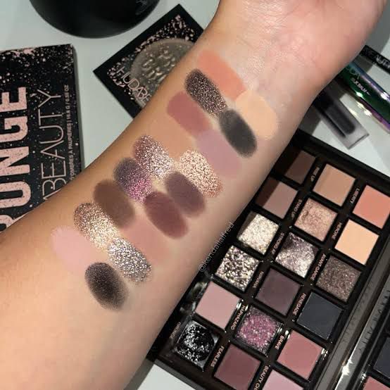 Huda Beauty | Pretty Grunge Eyeshadow Palette