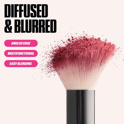 Huda Beauty | Diffusing Cheek Brush