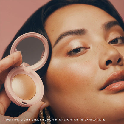 Rare Beauty | Positive Light Silky Touch Highlighter